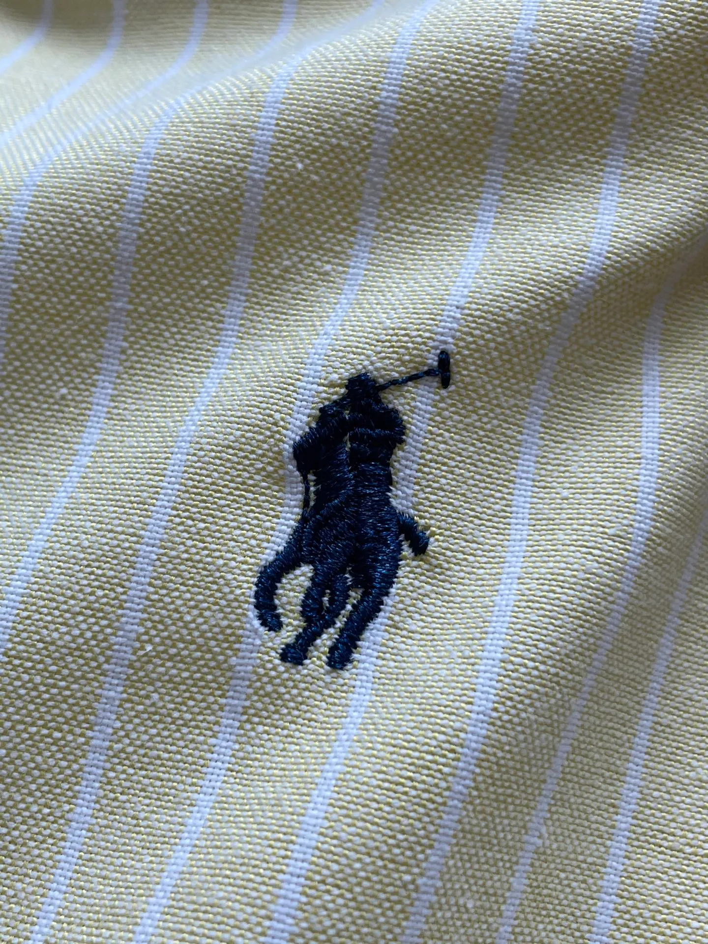 P220 🌸🌸🌸 POLO Ralph Lauren [High Quality] Classic shirt! The classic casual shirt made of pure cotton Oxford cloth has a unique design. It has a simple, clean and classic silhouette design. It is a versatile style that can be switched at will. The fabric feels soft and delicate, highly breathable, and is close to the skin and comfortable to wear. It can be worn alone as an inner layer. Its versatile performance is beyond your imagination! The upper body of the ready-to-wear is simple and classic yet elegant! Size:M-XXL